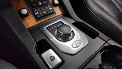 Land Rover DISCOVERY