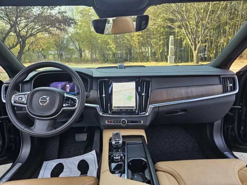 Volvo S90