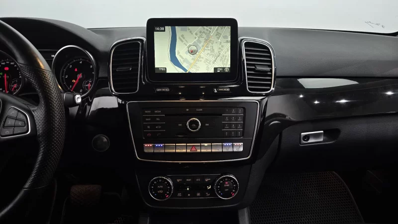 Mercedes-Benz GLE-Class