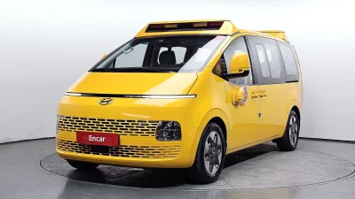 Hyundai Staria