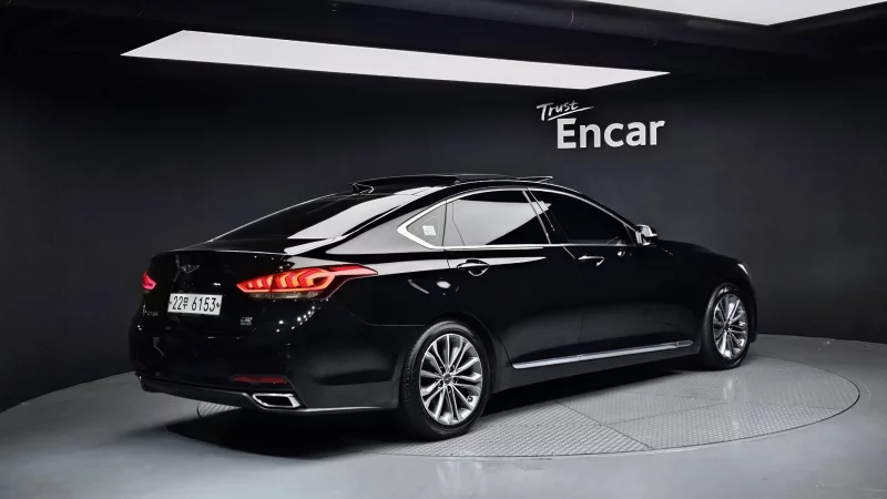 Hyundai Genesis