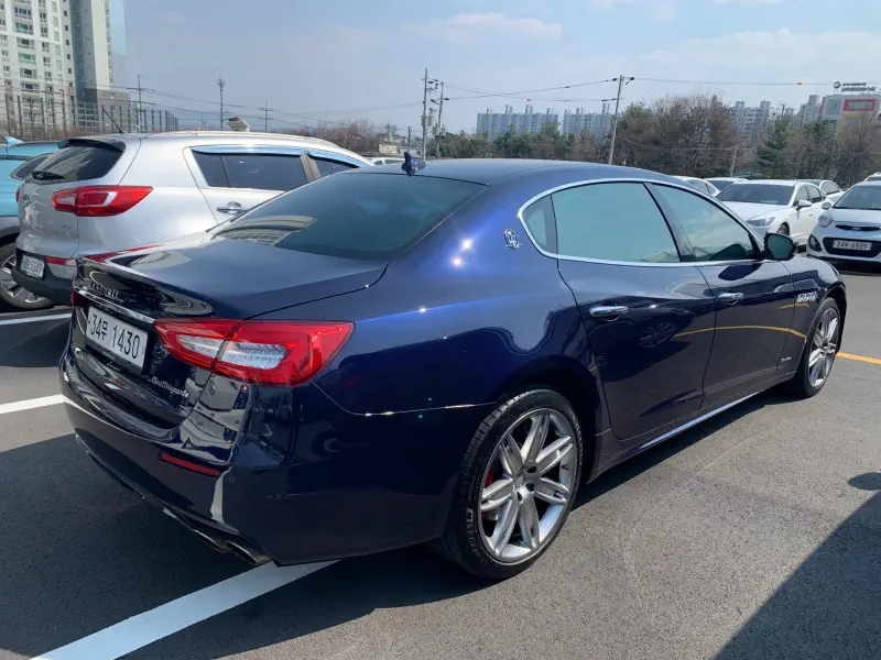 Maserati Quattroporte