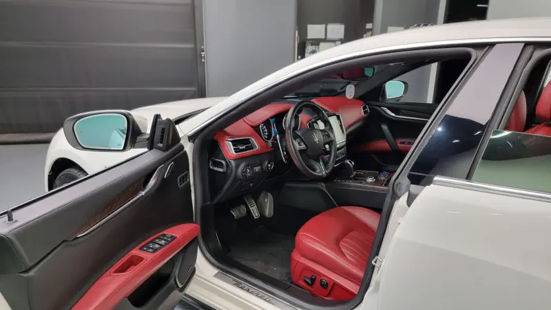 Maserati Ghibli