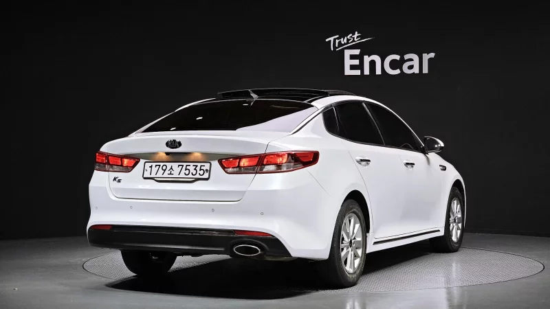 Kia K5