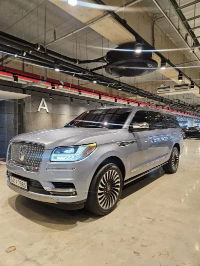 Lincoln NAVIGATOR