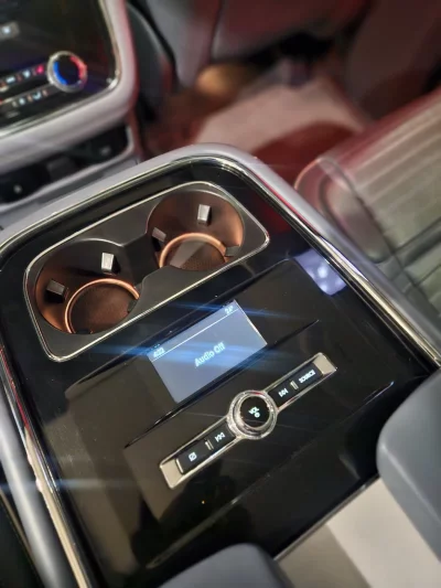Lincoln NAVIGATOR