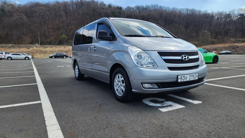Hyundai Starex