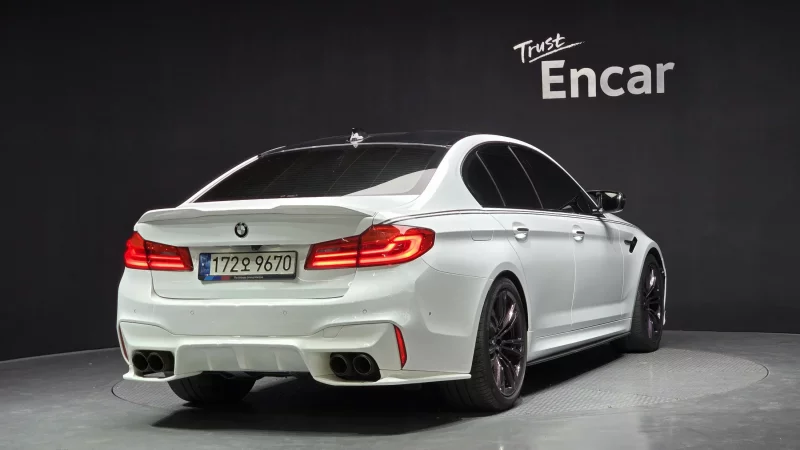 BMW M5