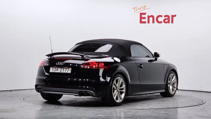 Audi TTS