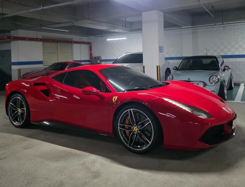 Ferrari 488