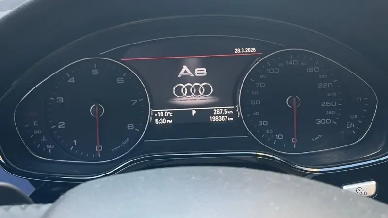 Audi A8