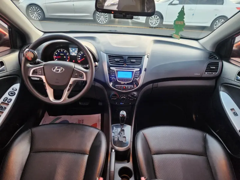Hyundai Accent