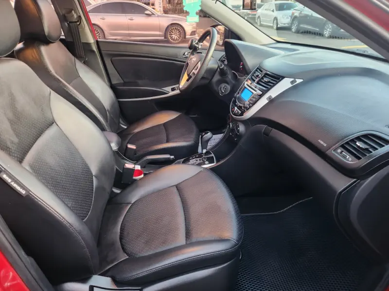 Hyundai Accent
