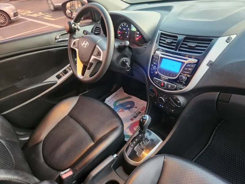 Hyundai Accent