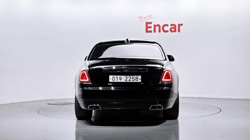 Rolls-Royce GHOST