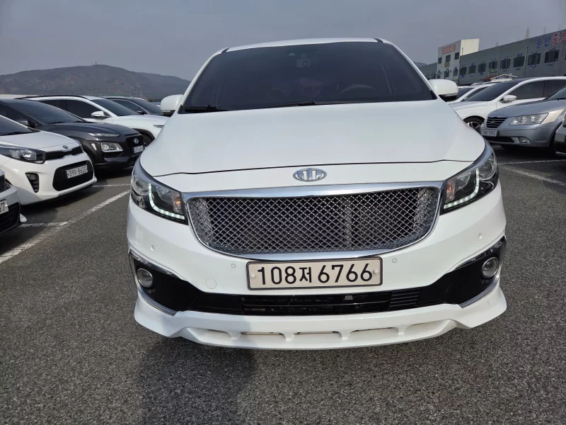 Kia Carnival