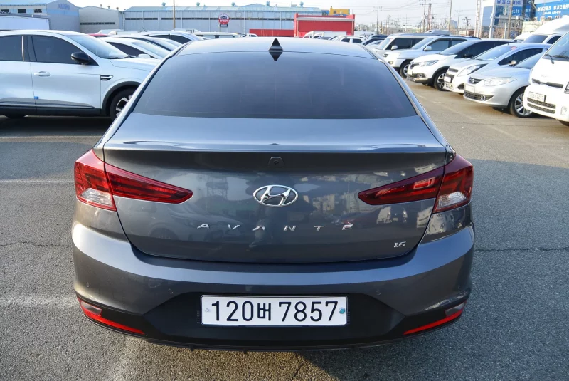 Hyundai AVANTE