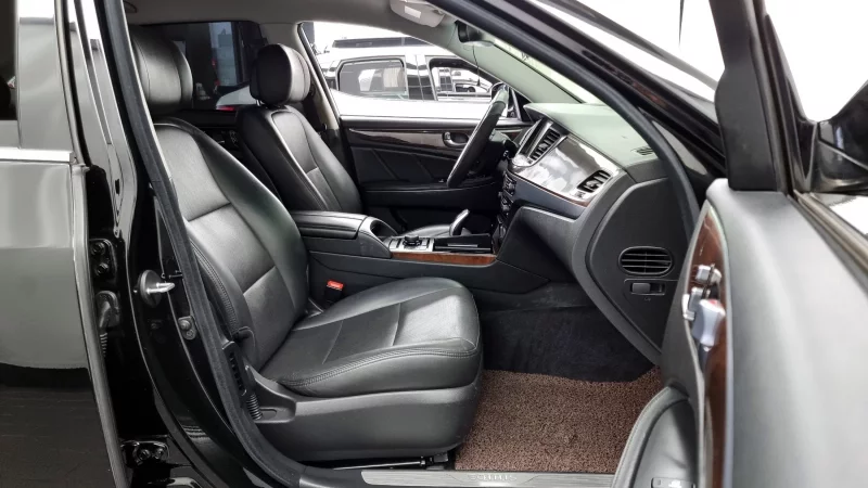 Hyundai Equus