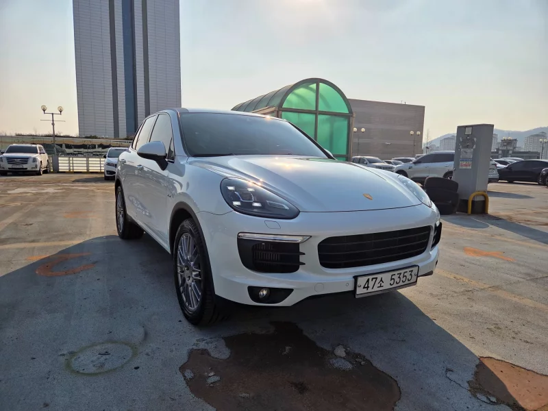 Porsche CAYENNE