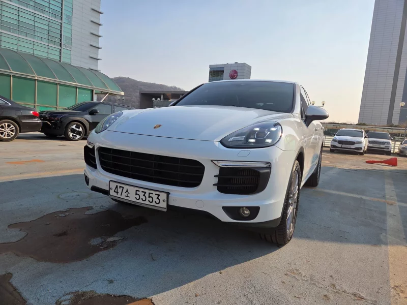 Porsche CAYENNE