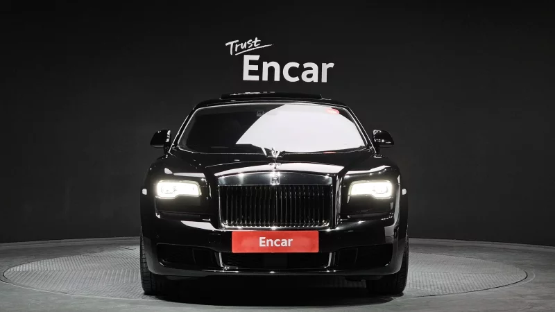 Rolls-Royce GHOST