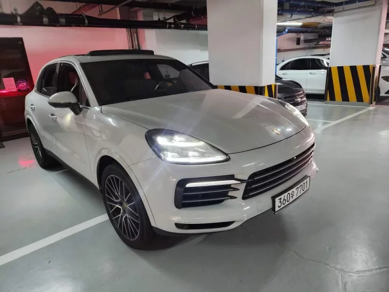 Porsche CAYENNE