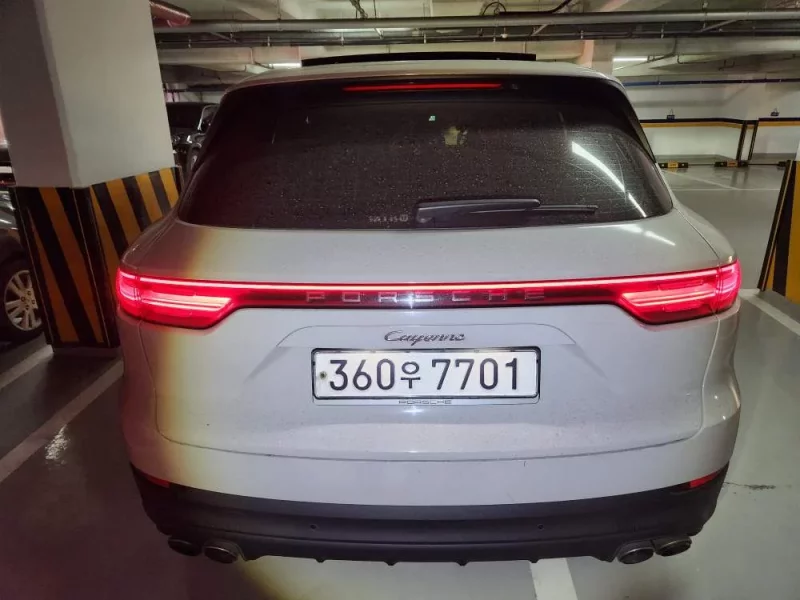 Porsche CAYENNE