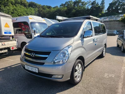 Hyundai Starex