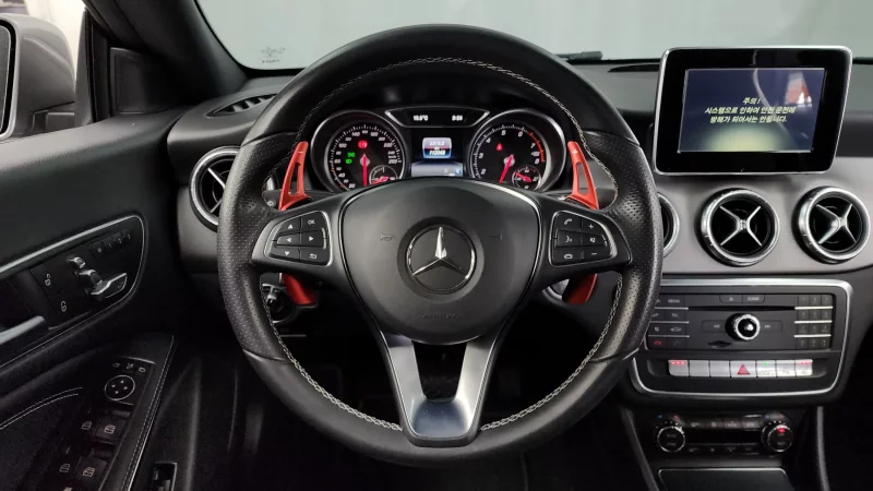 Mercedes-Benz CLA-Class