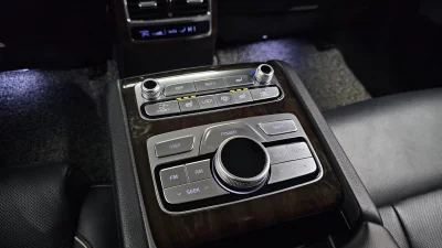 Kia K9
