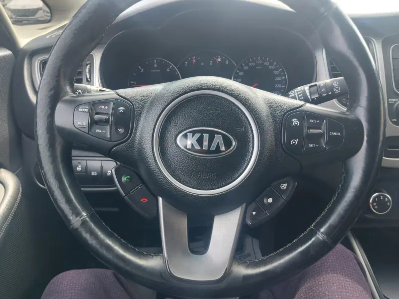Kia Carens