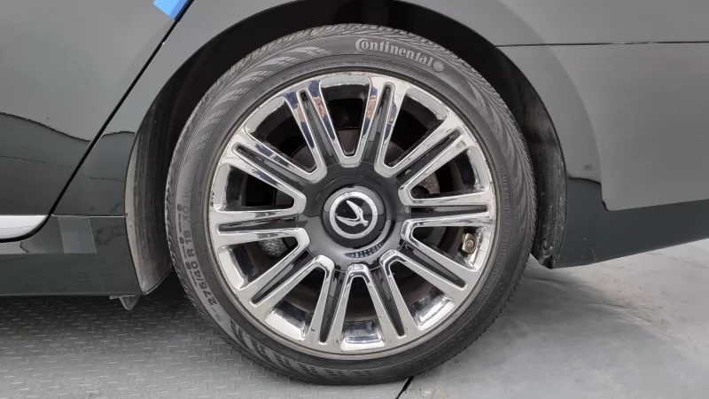 Hyundai Equus