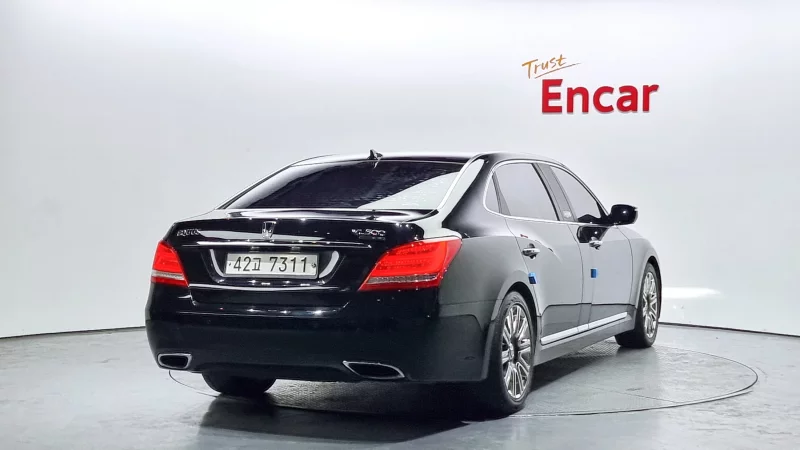 Hyundai Equus
