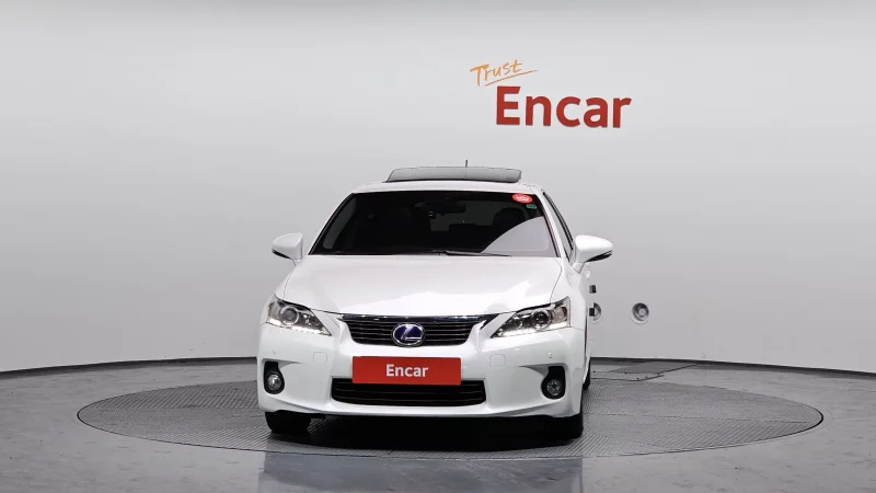 Lexus CT200h
