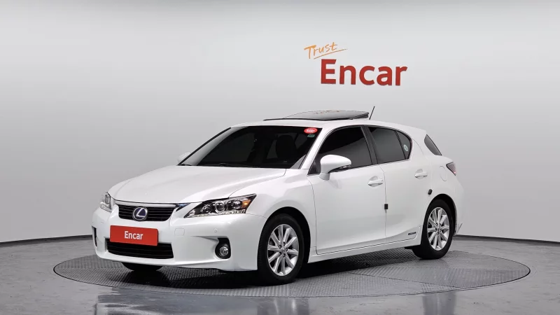 Lexus CT200h