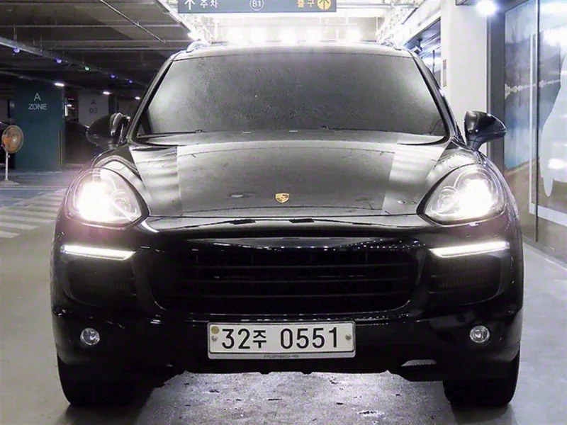 Porsche CAYENNE