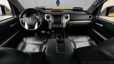 Toyota TUNDRA