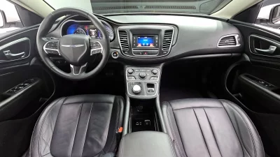 Chrysler 200