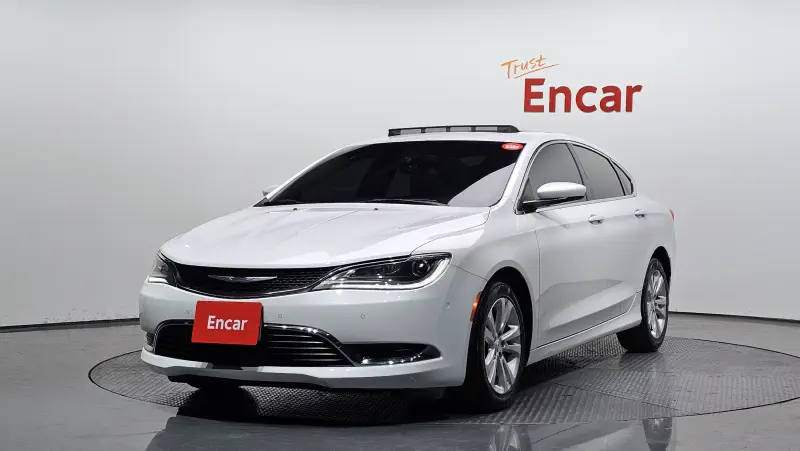 Chrysler 200