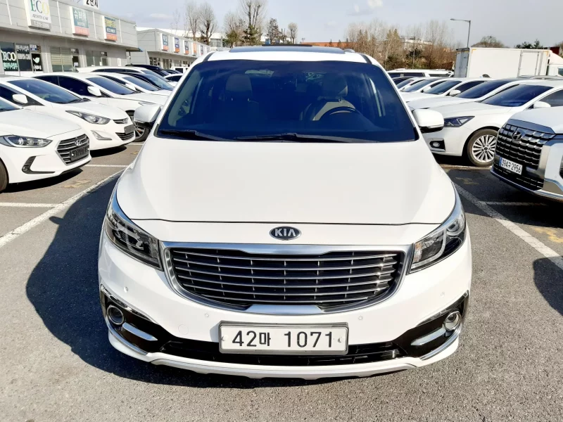 Kia Carnival
