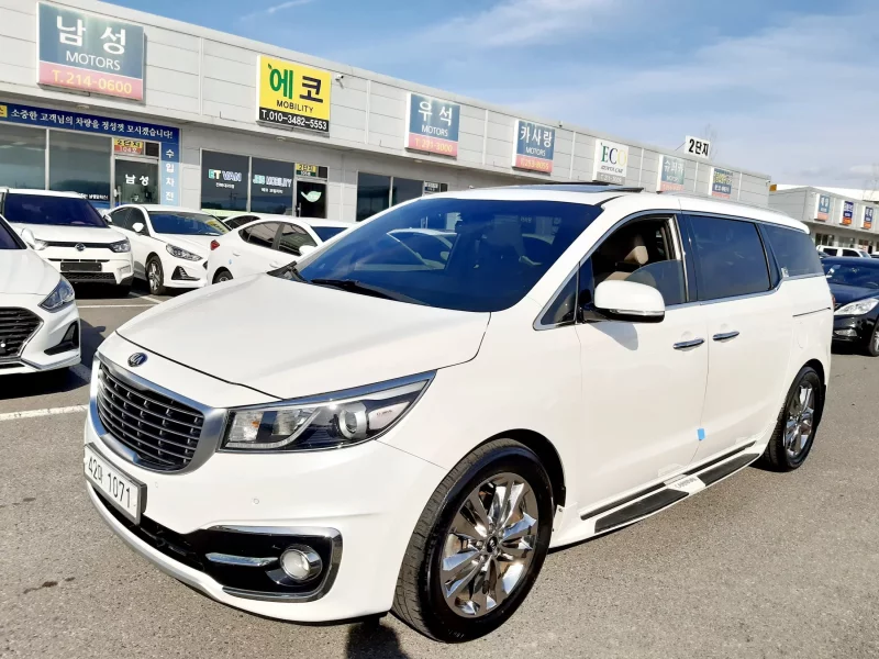 Kia Carnival