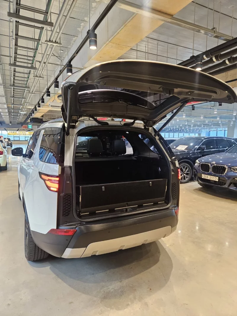 Land Rover DISCOVERY