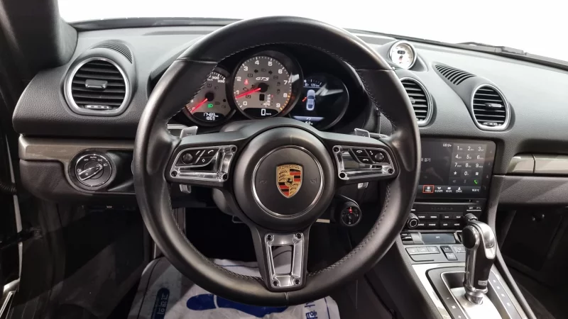 Porsche 718