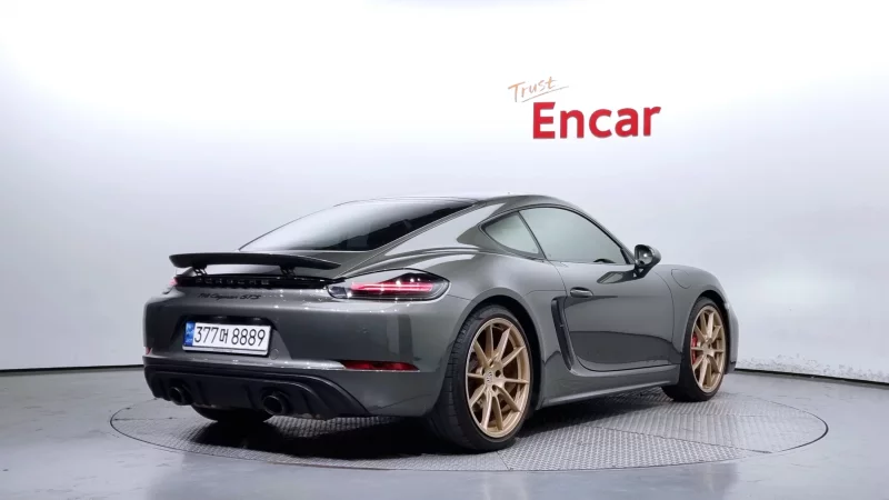 Porsche 718