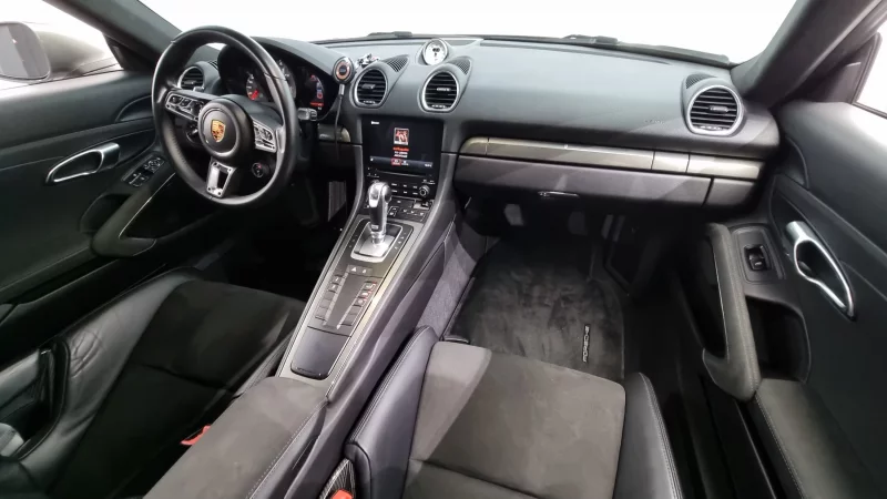 Porsche 718