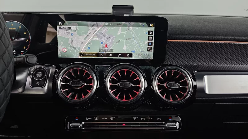 Mercedes-Benz GLB-Class