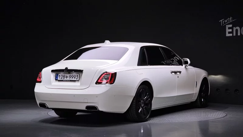 Rolls-Royce GHOST