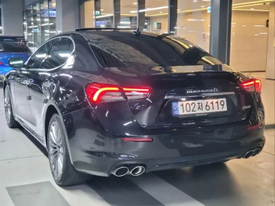 Maserati GHIBLI