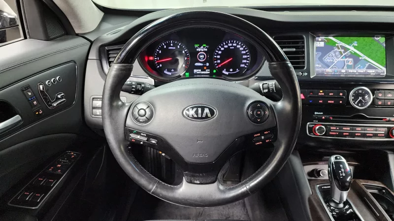 Kia K9