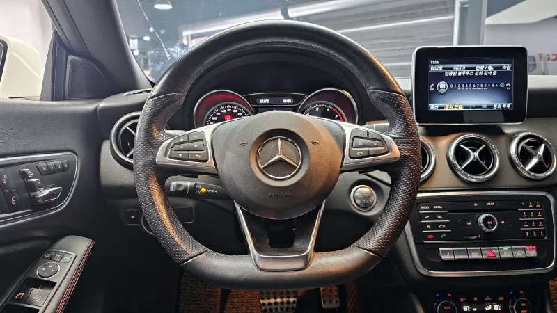 Mercedes-Benz CLA-Class